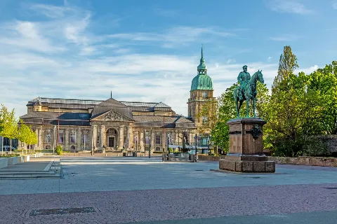 https://www.vecteezy.com/photo/17512497-panoramic-view-over-friedensplatz-square-to-hessian-state-museum-in-german-university-city-darmstadt